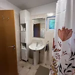 Hiska Na Hribu * 안카란