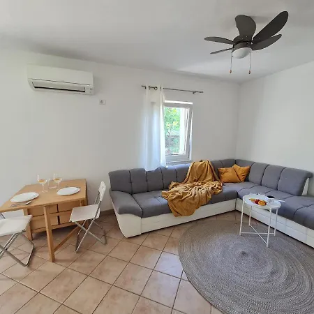 Hiska Na Hribu Ankaran