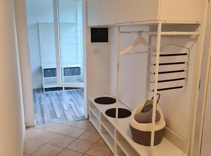 Hiska Na Hribu Ankaran